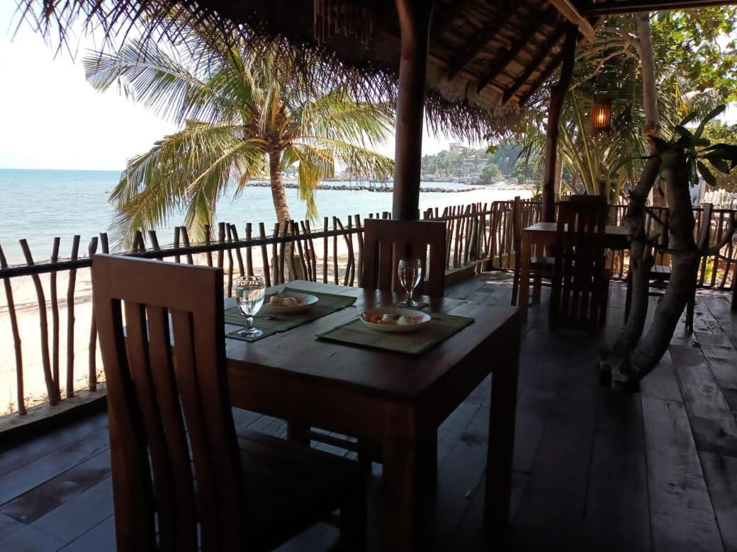 Serenity Beach Cabanas Тангале Екстериор снимка