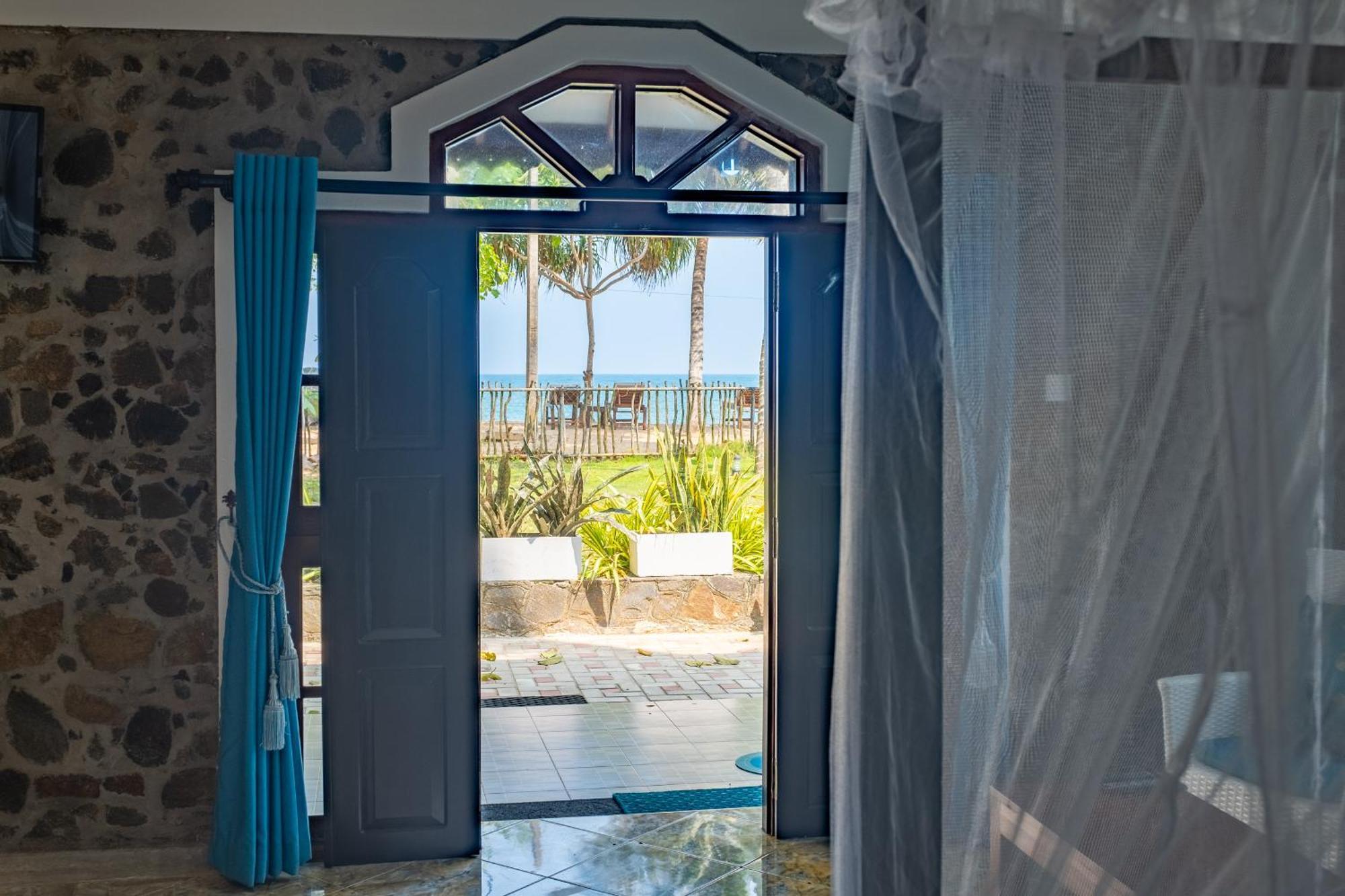 Serenity Beach Cabanas Тангале Екстериор снимка