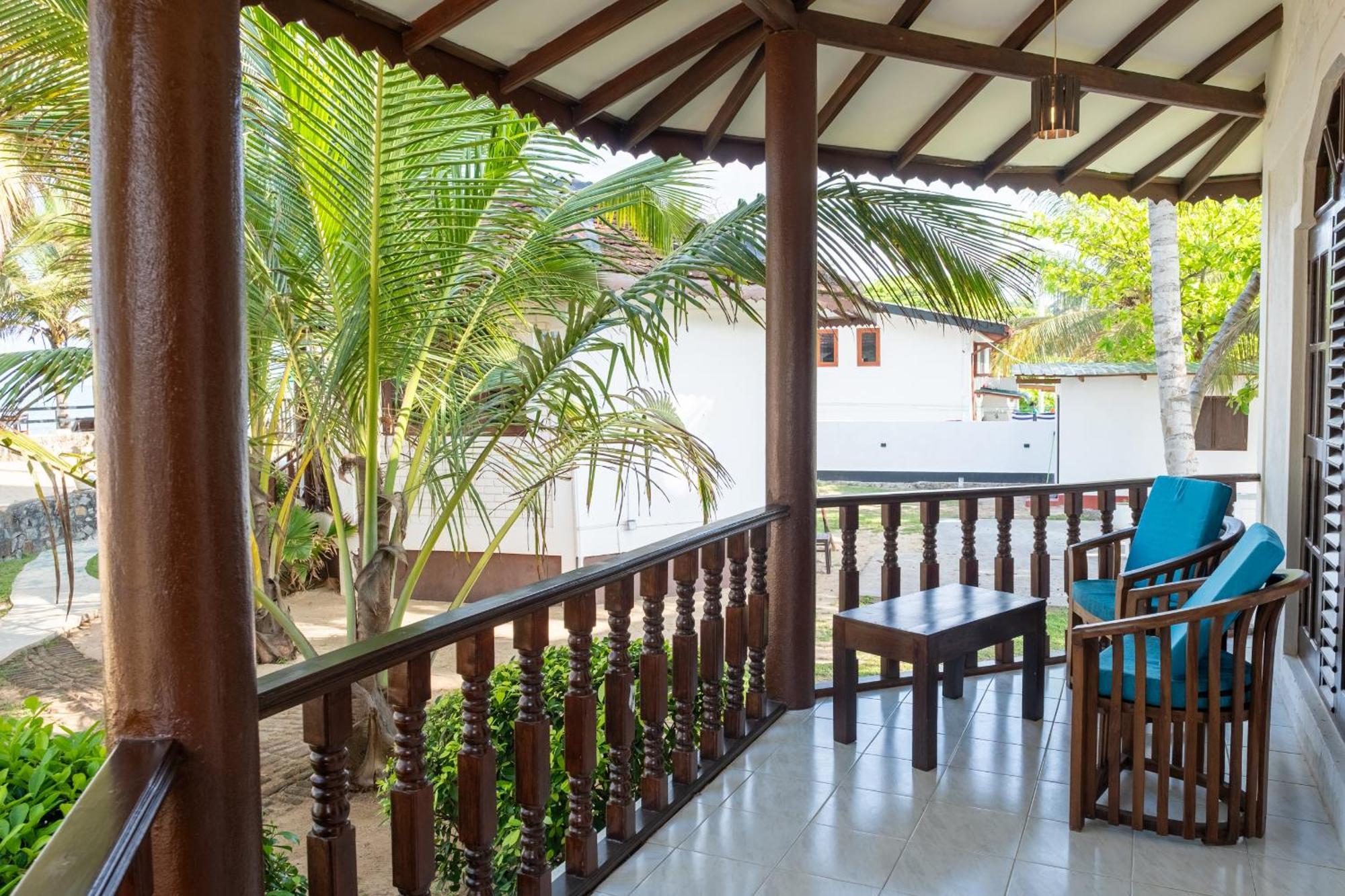 Serenity Beach Cabanas Тангале Екстериор снимка