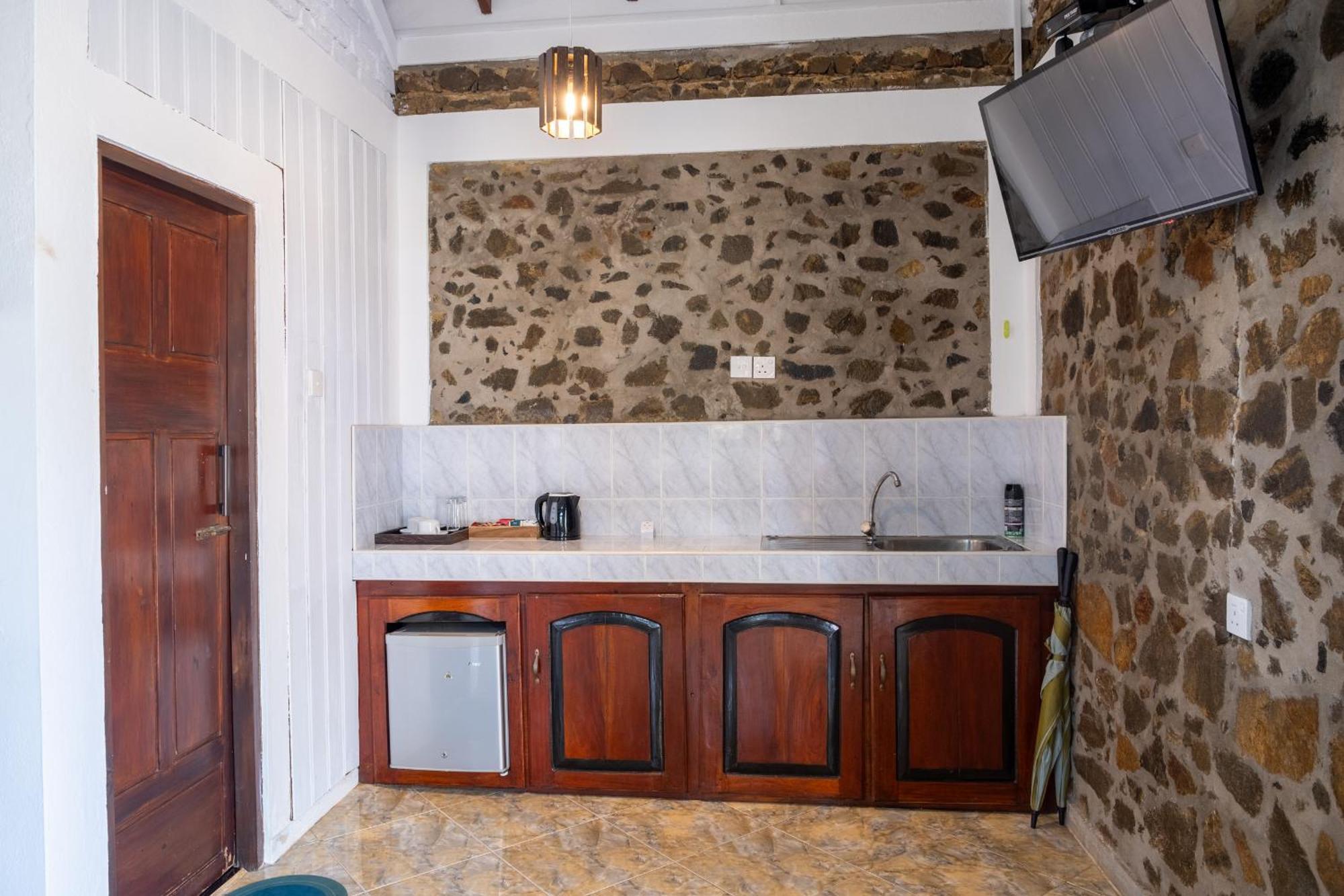 Serenity Beach Cabanas Тангале Екстериор снимка